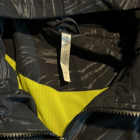 Fabletics cropped running jacket mesh lined XXL green black - Picture 2 of 8